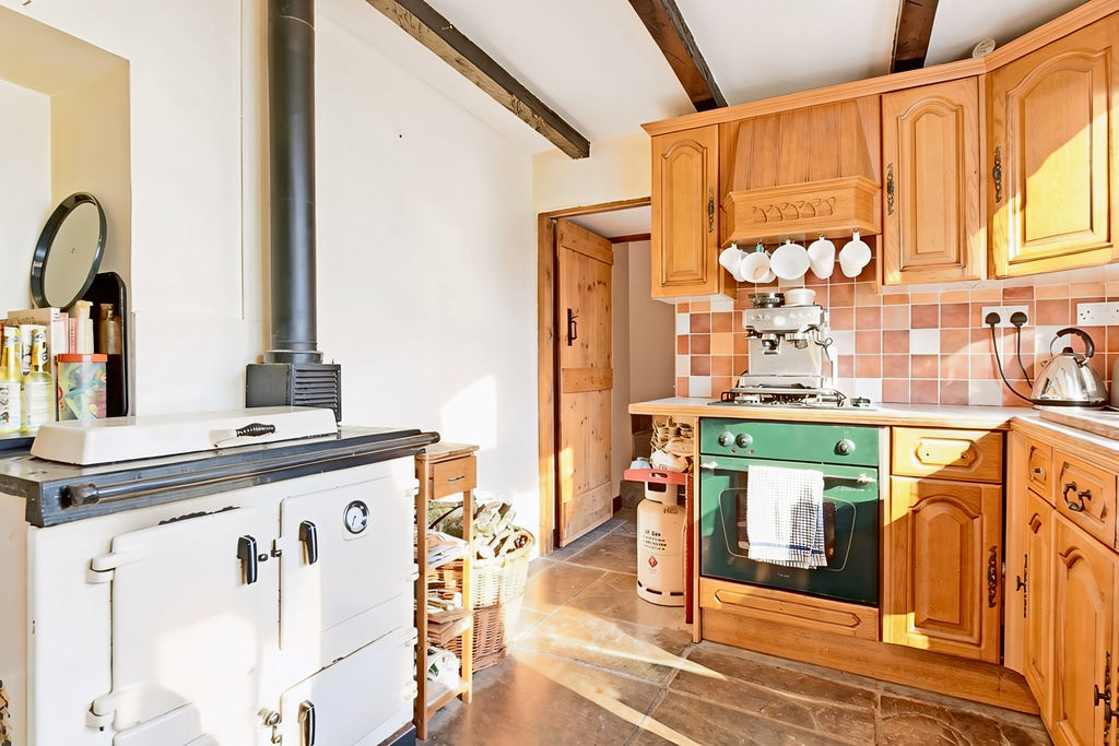 Kitchen- click for photo gallery